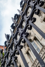 Schöner Zaun vor dem Amtsgericht Charlottenburg