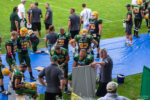 Die Cologne Crocodile Spieler beraten sich