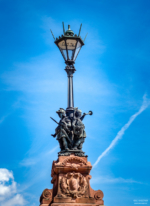 Schöne alte Straßenlaterne im Tiergarten