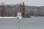 Eisfläche Betreten Verbot Schild am Decksteiner Weiher